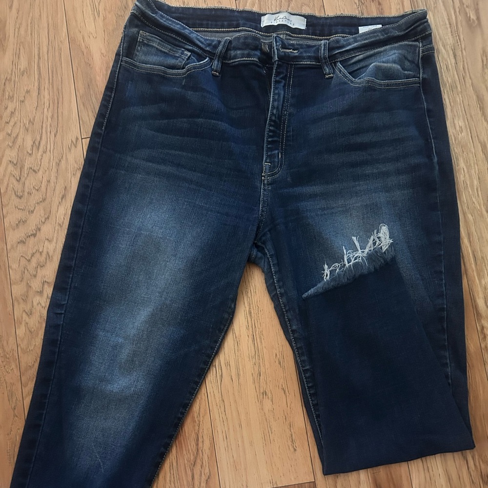KanCan Men's Dark Blue Slim Straight Jeans with Distressed Knee